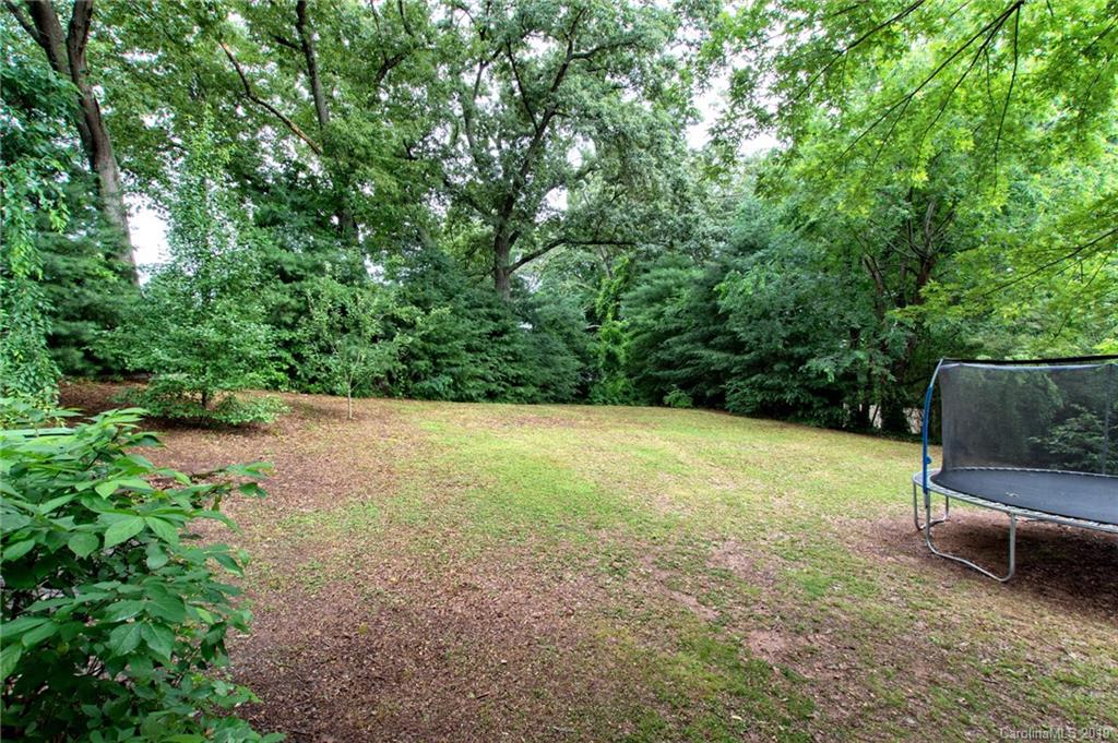 12 Starmount Drive Asheville NC 28806