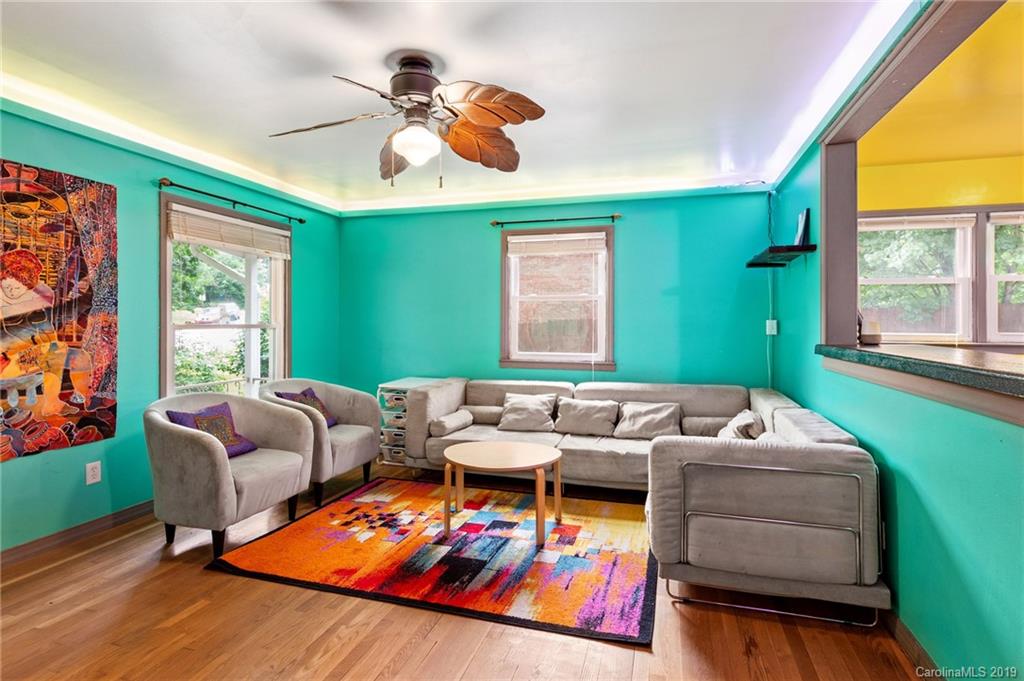 12 Starmount Drive Asheville NC 28806