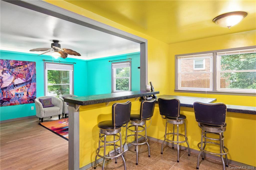 12 Starmount Drive Asheville NC 28806