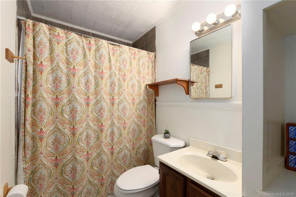 11 Joan Way Asheville NC 28806