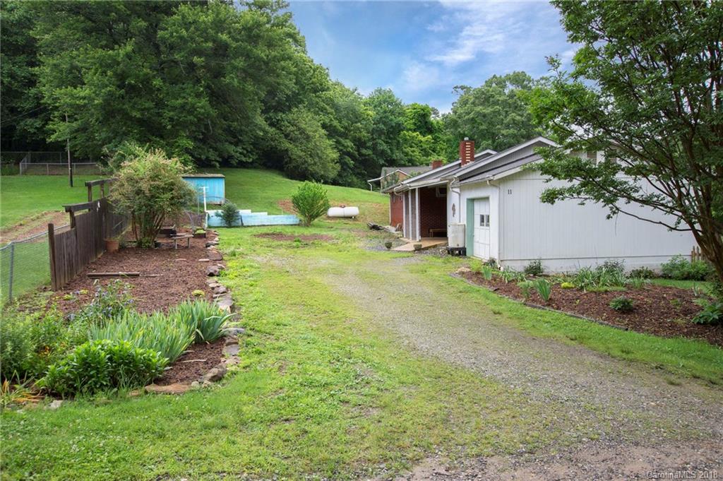 11 Joan Way Asheville NC 28806
