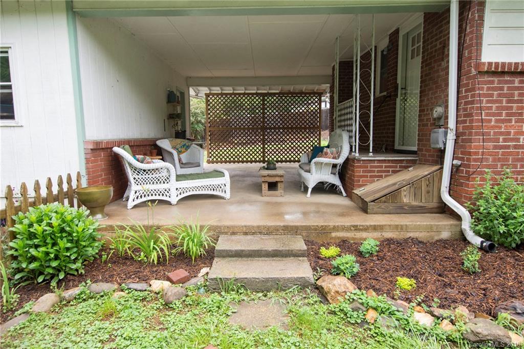 11 Joan Way Asheville NC 28806