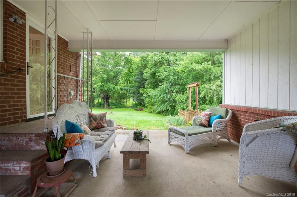 11 Joan Way Asheville NC 28806