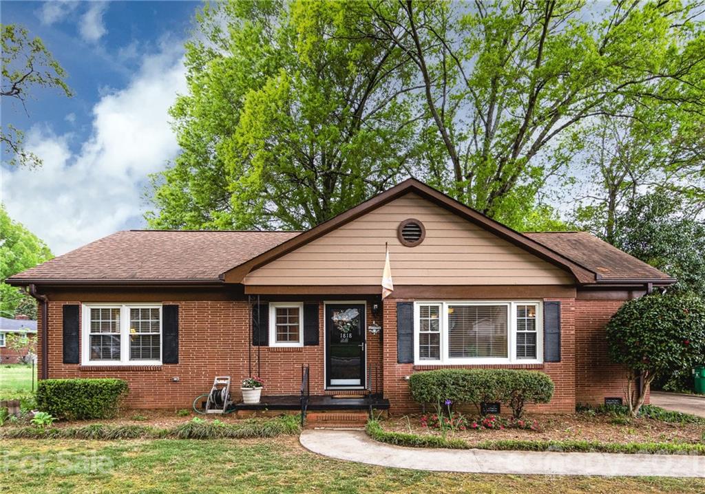 1818 Woodland Drive Charlotte NC 28205