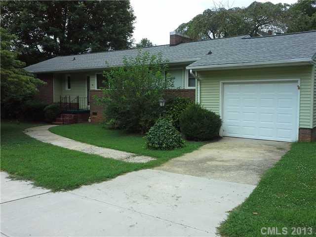 112 N Magnolia Street Mooresville NC 28115