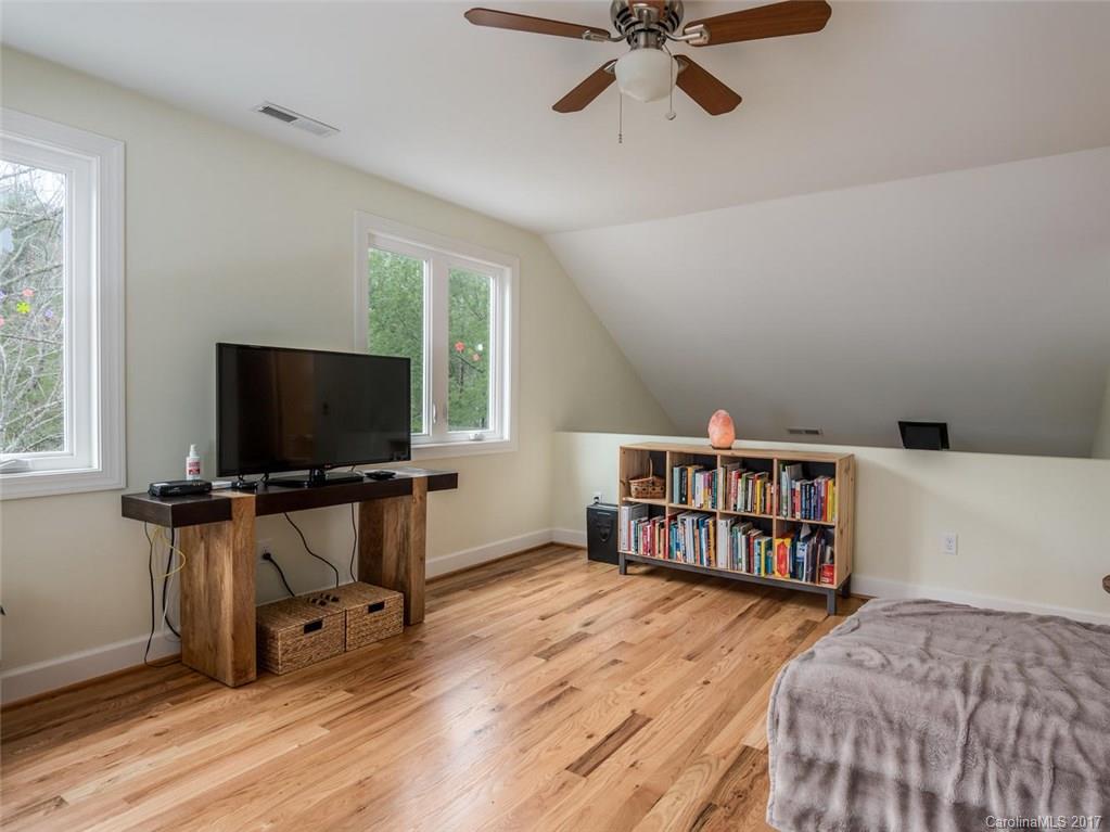 12 Old Stewart Road Weaverville NC 28787