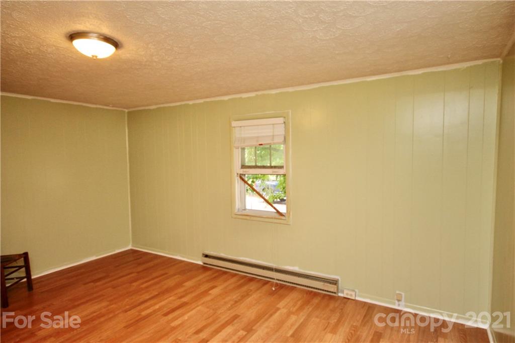 261 Buckeye Cove Road Swannanoa NC 28778