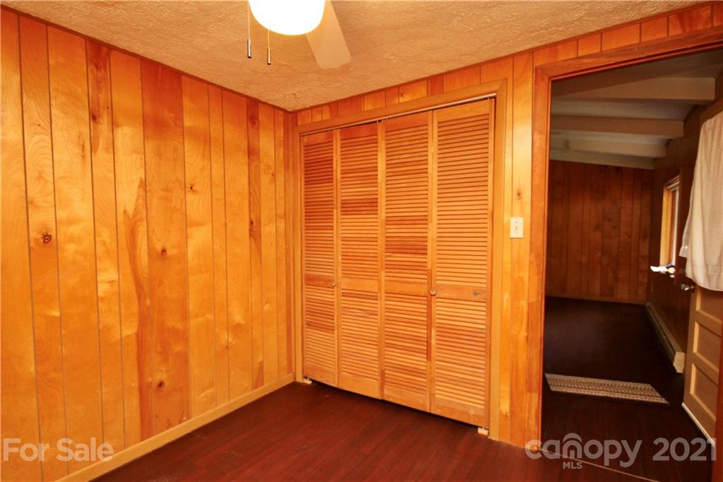261 Buckeye Cove Road Swannanoa NC 28778