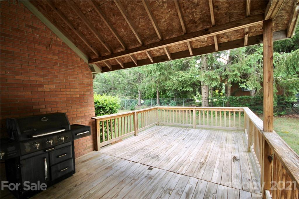 261 Buckeye Cove Road Swannanoa NC 28778