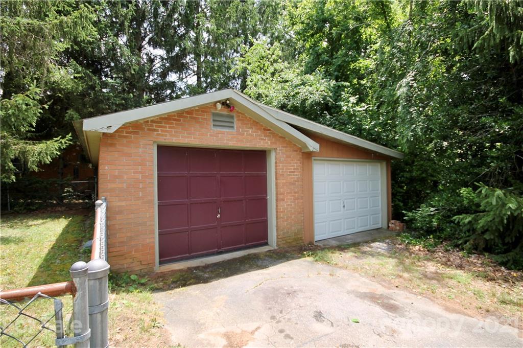 261 Buckeye Cove Road Swannanoa NC 28778