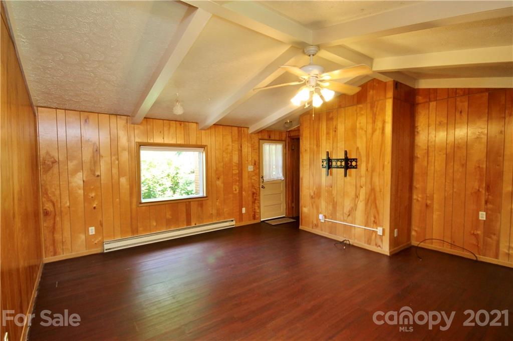 261 Buckeye Cove Road Swannanoa NC 28778