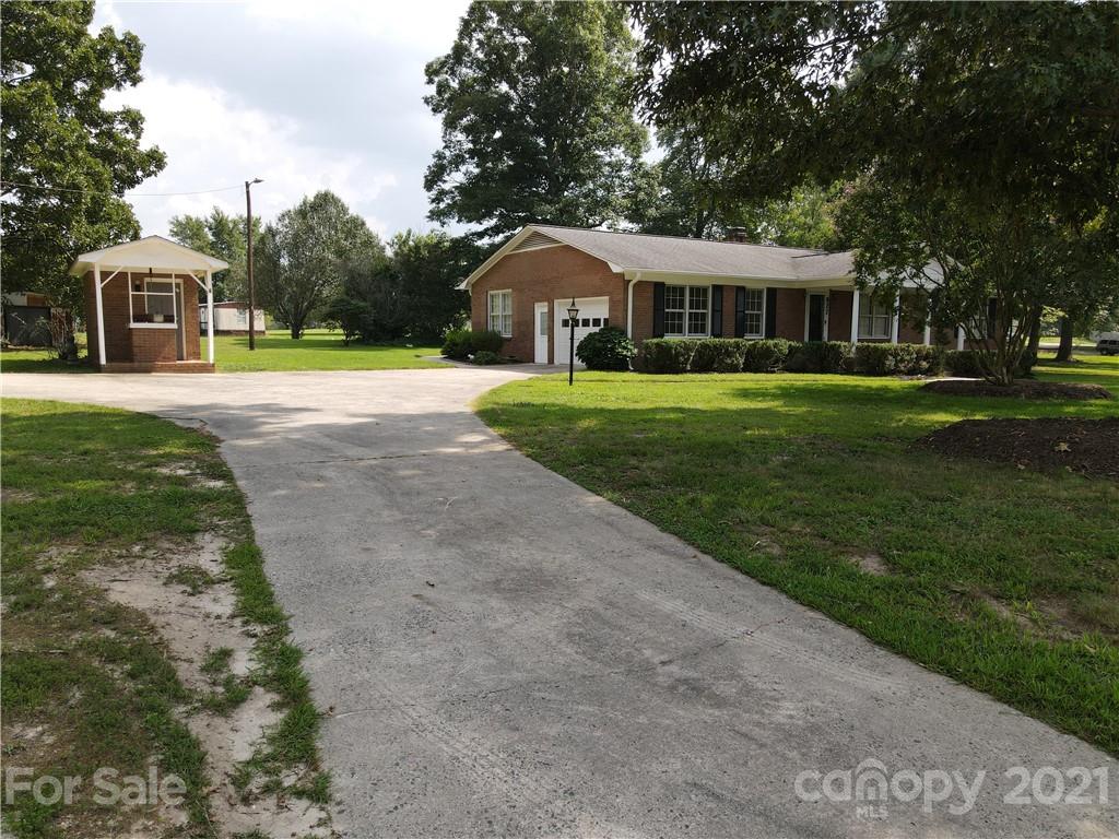 827 Old Lincolnton Crouse Road Lincolnton NC 28092