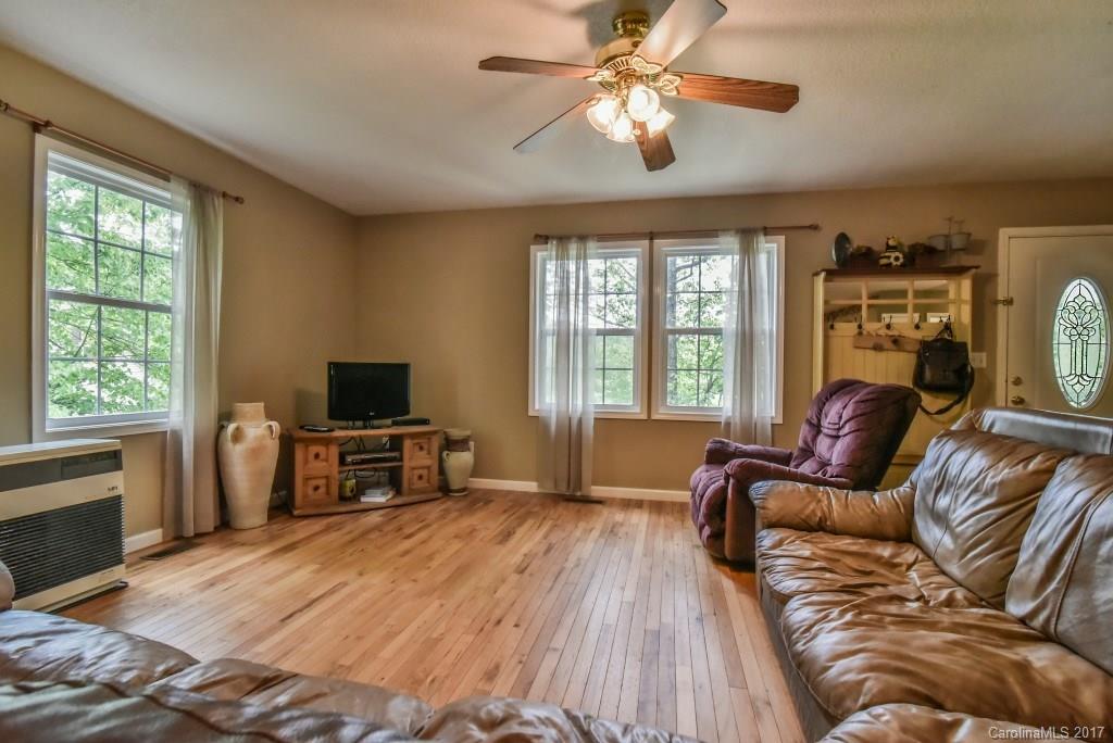 32 Smoke Tree Road Candler NC 28715