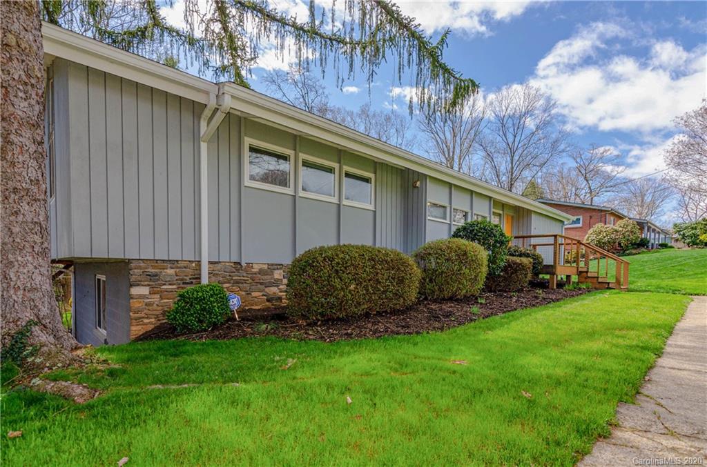 37 Deanwood Circle Asheville NC 28803