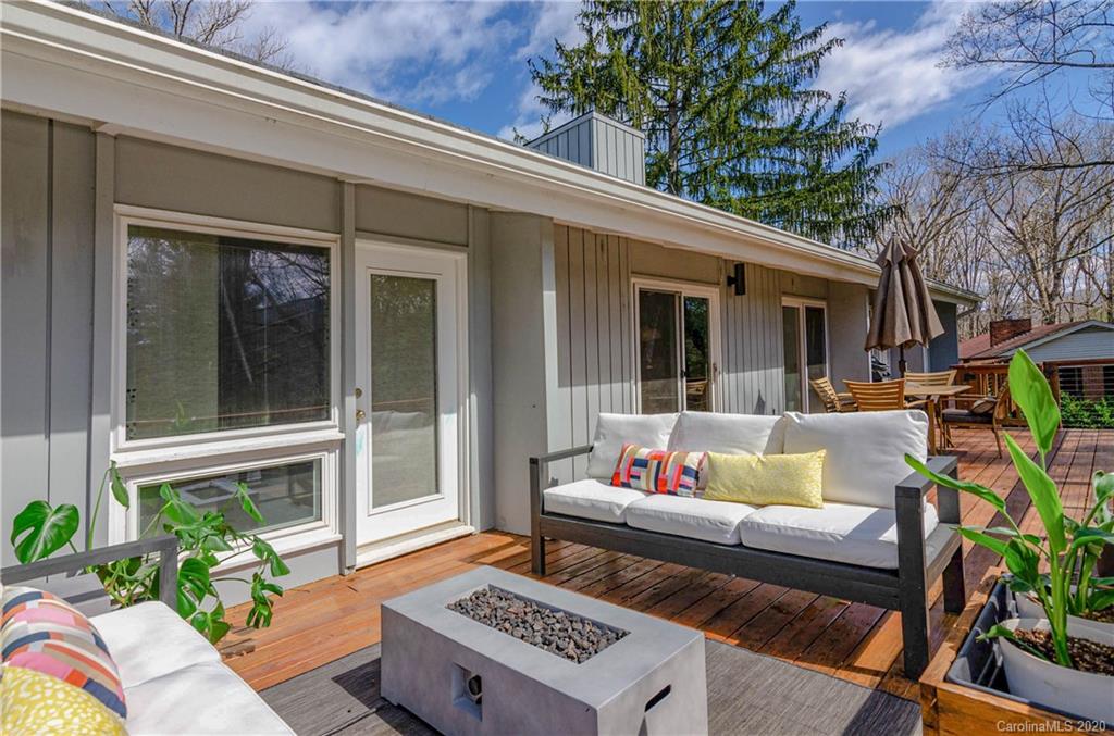 37 Deanwood Circle Asheville NC 28803