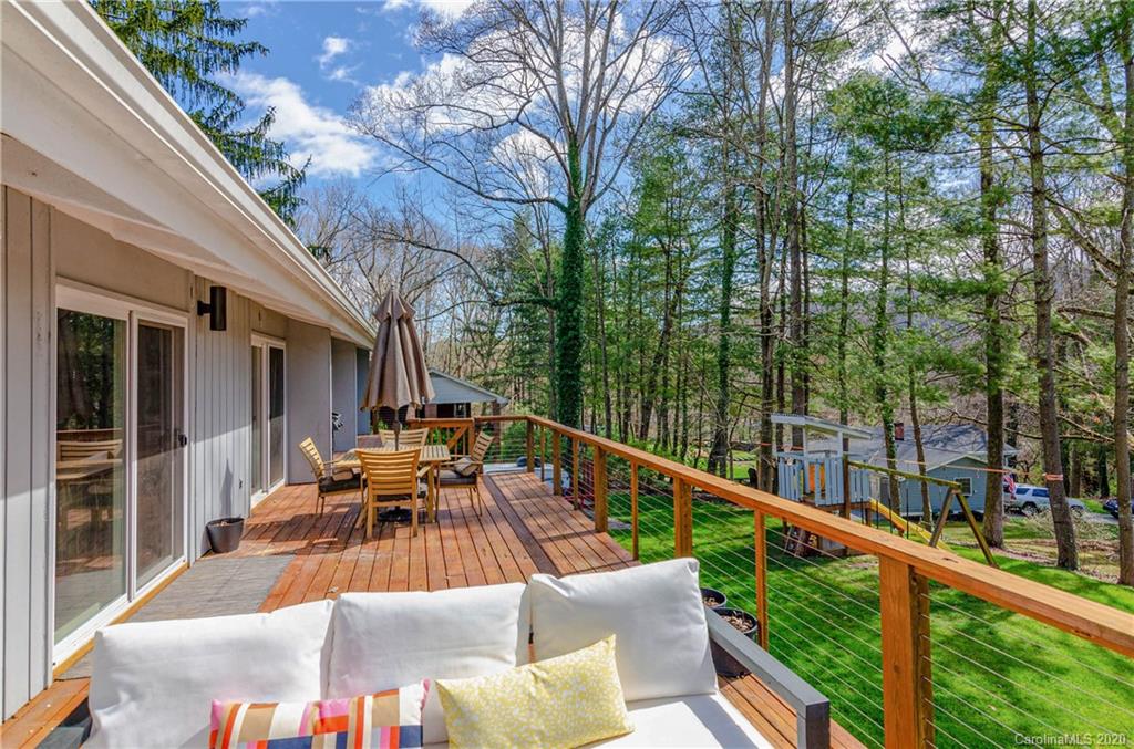 37 Deanwood Circle Asheville NC 28803