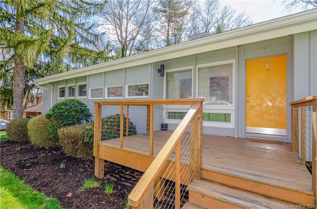 37 Deanwood Circle Asheville NC 28803
