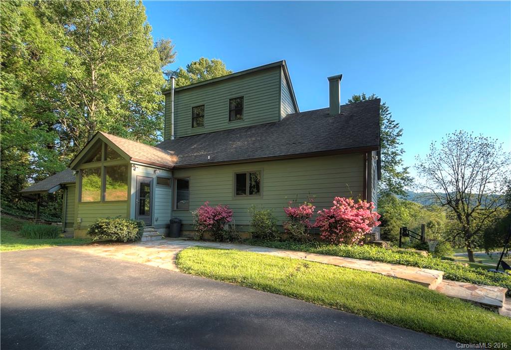 206 Robertson Street Burnsville NC 28714