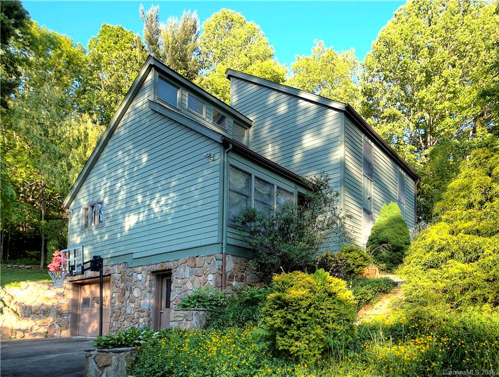 206 Robertson Street Burnsville NC 28714