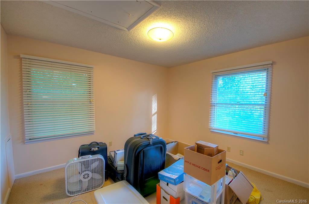 206 Robertson Street Burnsville NC 28714