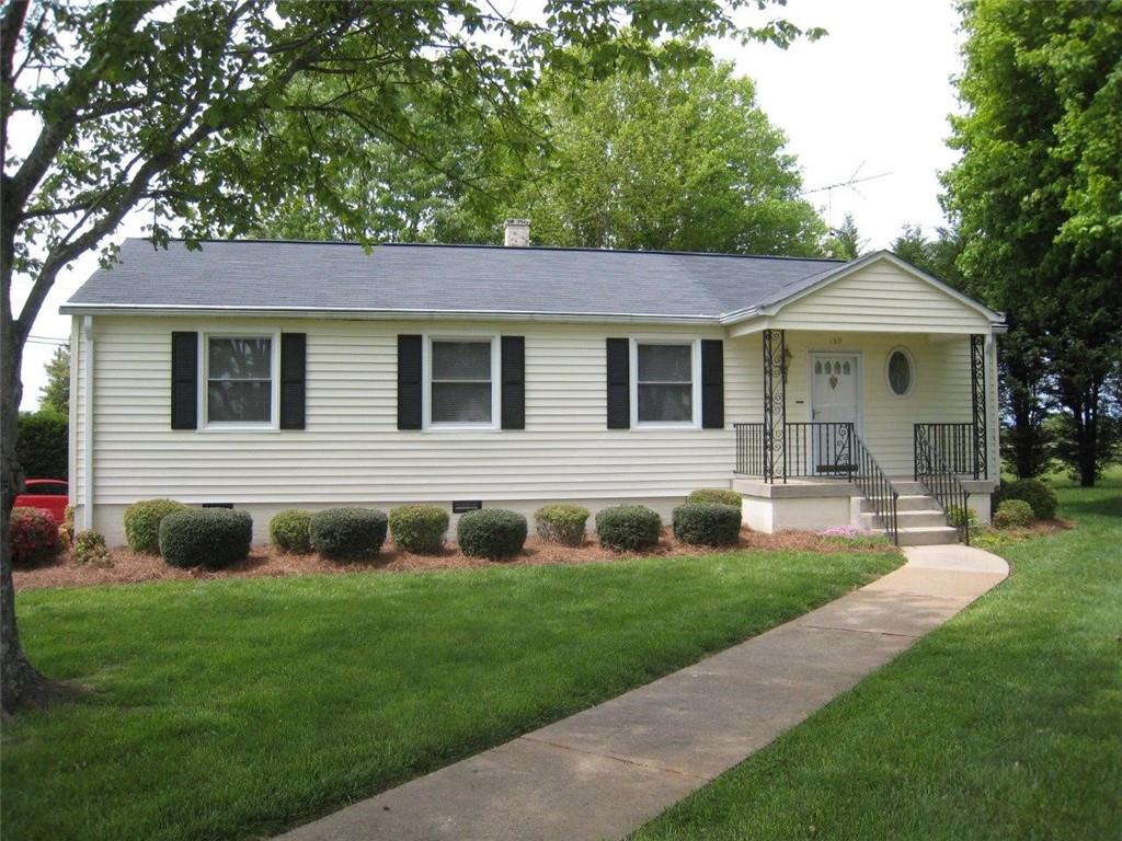 169 34th Street Nw Hickory NC 28601