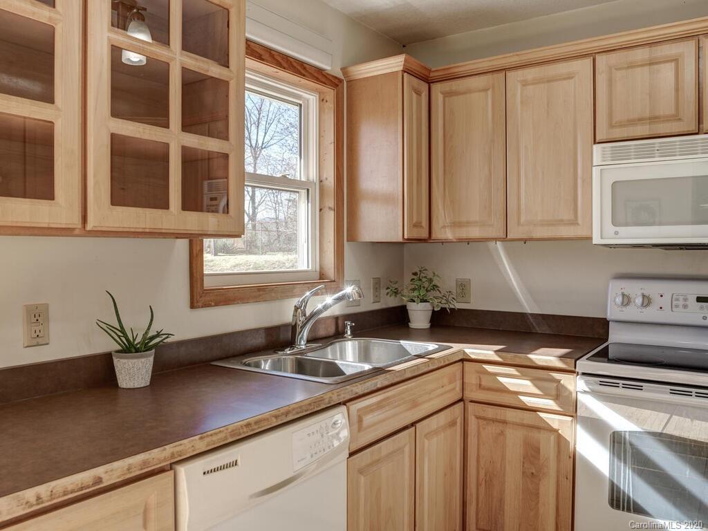 32 Alpine Way Clyde NC 28721