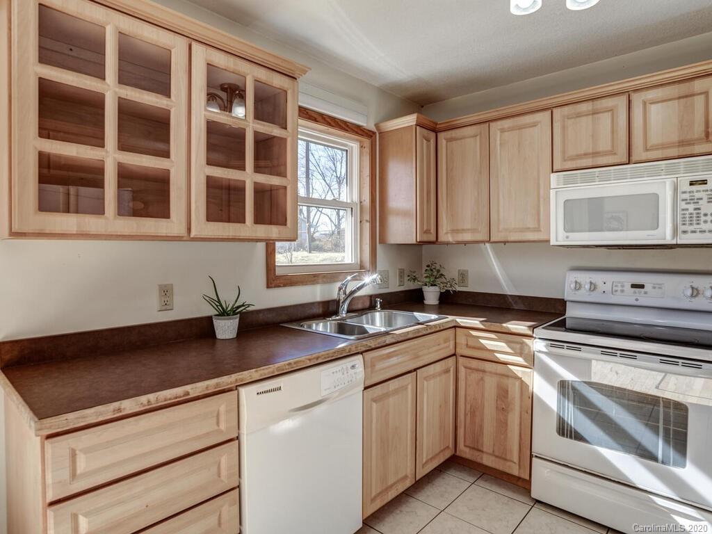 32 Alpine Way Clyde NC 28721