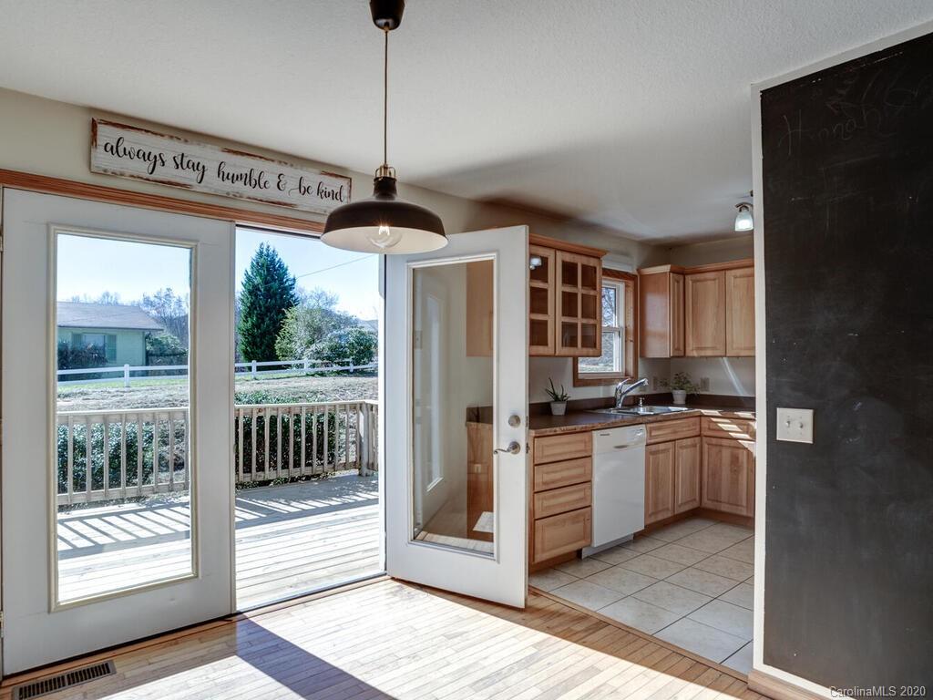 32 Alpine Way Clyde NC 28721