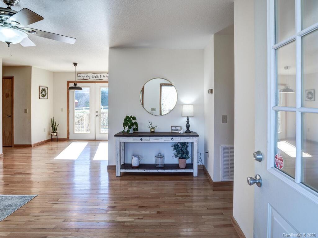 32 Alpine Way Clyde NC 28721