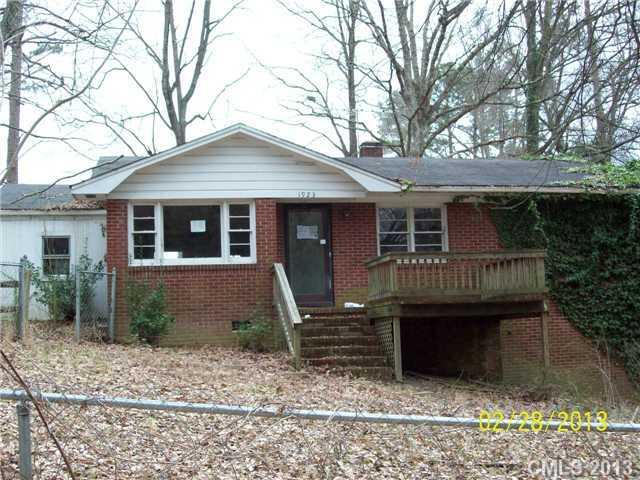 1923 Garland Avenue Gastonia NC 28052