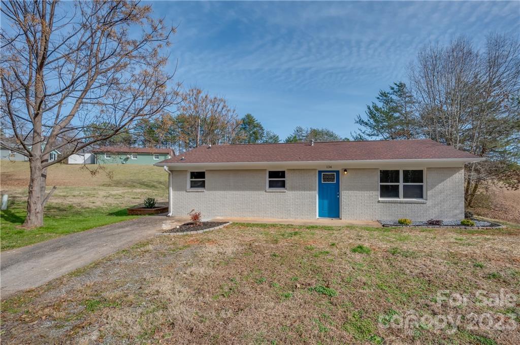 134 Triangle Street Forest City NC 28043