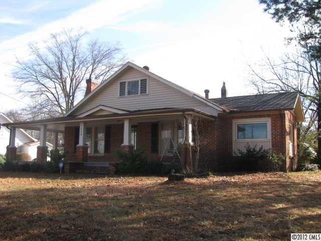 1229 N Main Street Mooresville NC 28115