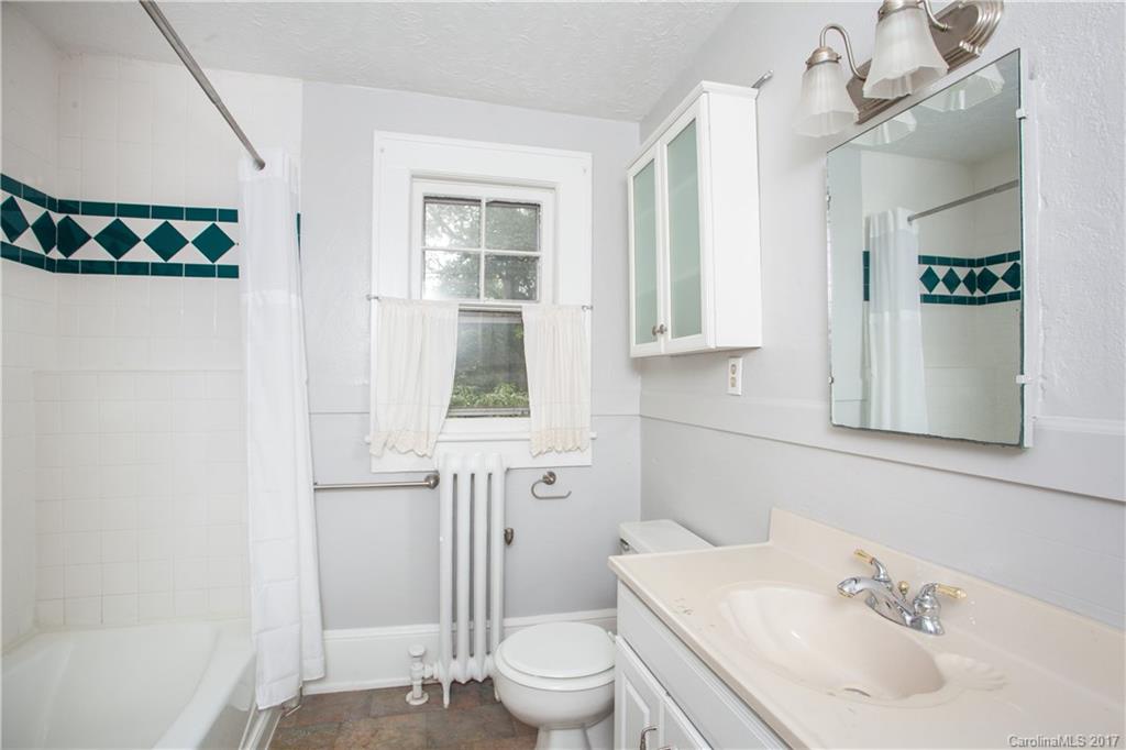 47 Laurel Loop Asheville NC 28806