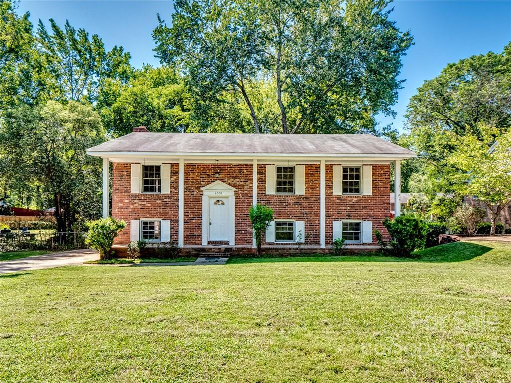 6000 Ferndale Place Charlotte NC 28215