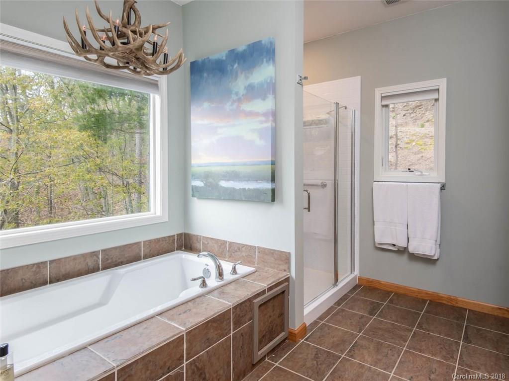 136 Black Oak Drive Asheville NC 28804