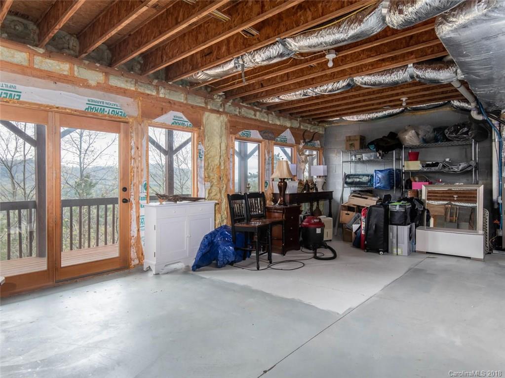 136 Black Oak Drive Asheville NC 28804
