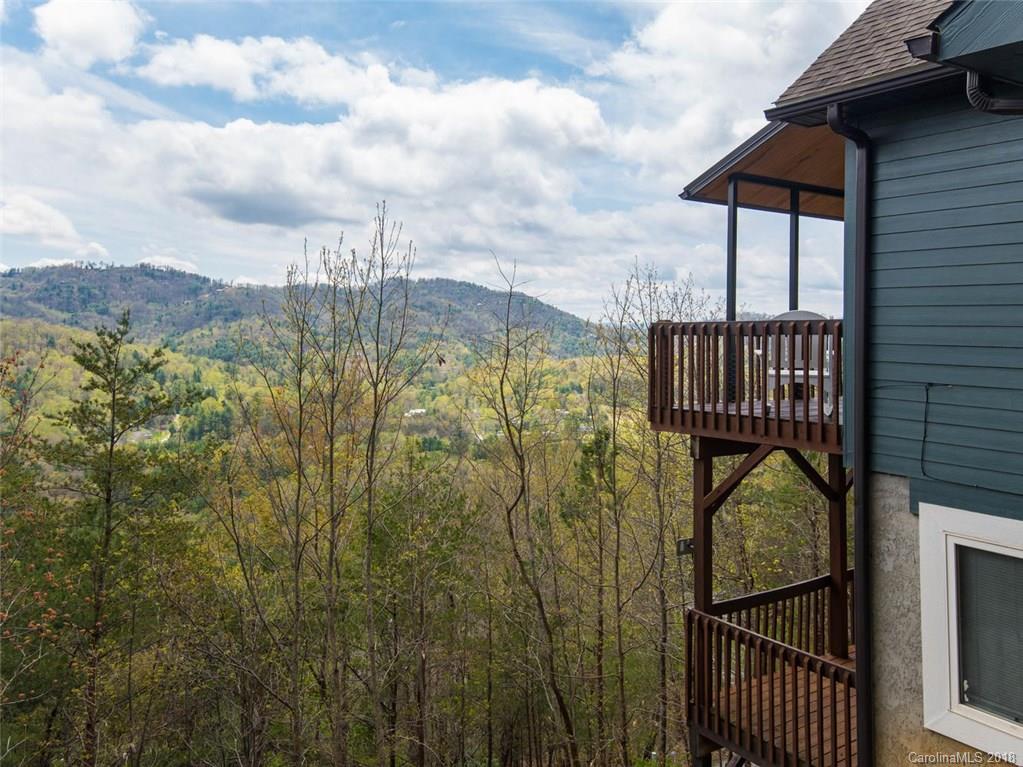 136 Black Oak Drive Asheville NC 28804