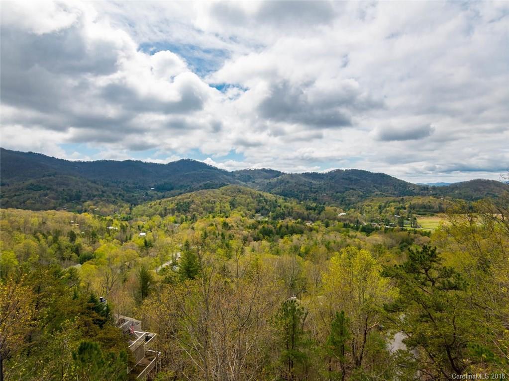 136 Black Oak Drive Asheville NC 28804