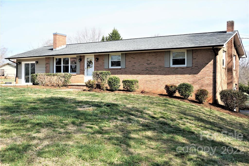 2821 24th Avenue NE Hickory NC 28601