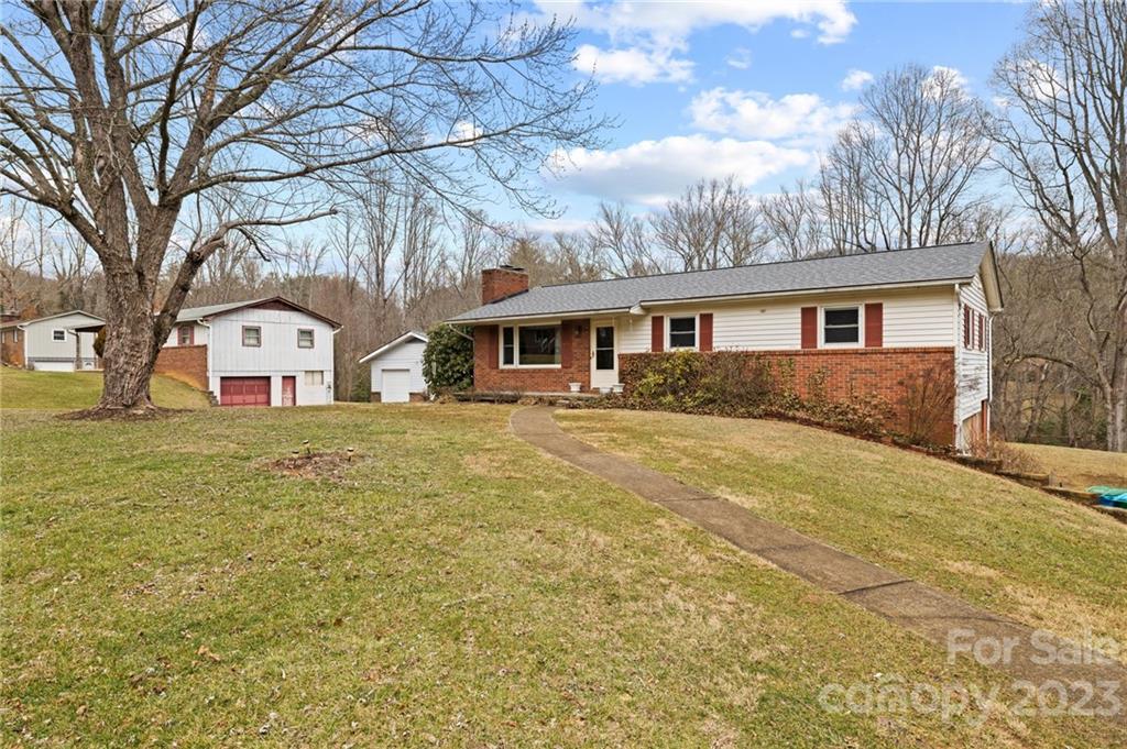 19 Fairhaven Court Asheville NC 28803