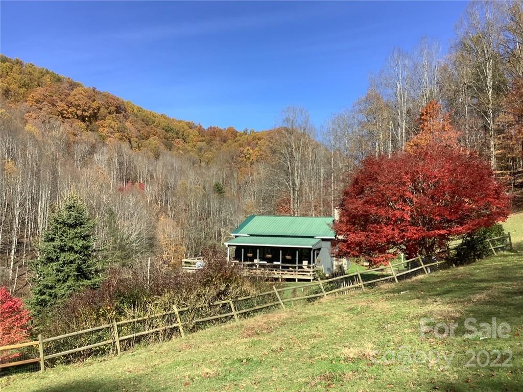 1275 North Fork Road Marshall NC 28753