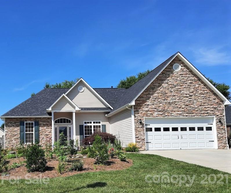 15 Meadow Walk Court Fletcher NC 28732