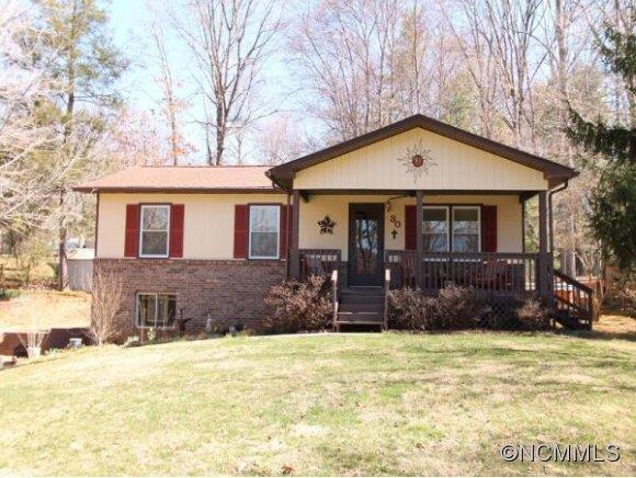 30 Friendship Lane Candler NC 28715