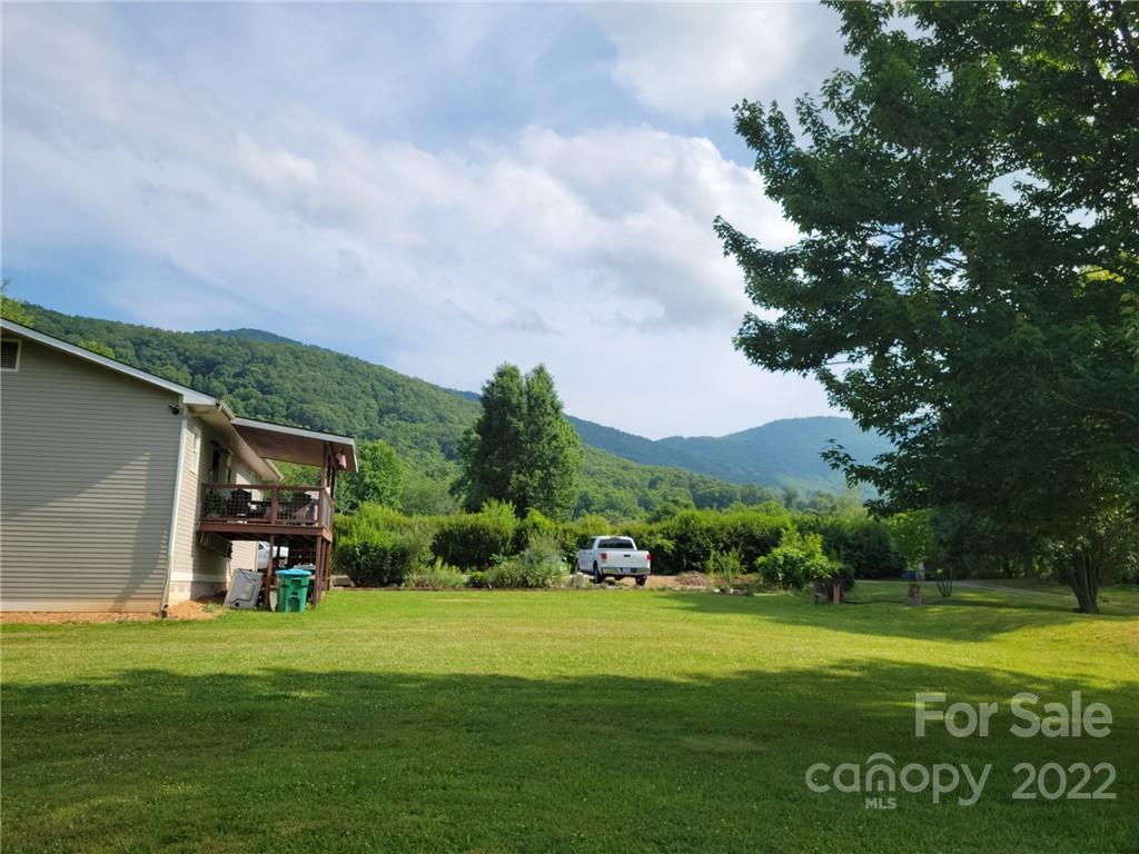 229 Doc Snyder Drive Swannanoa NC 28778