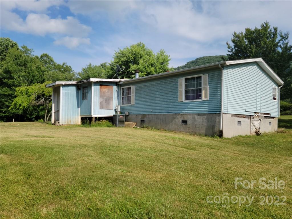 229 Doc Snyder Drive Swannanoa NC 28778