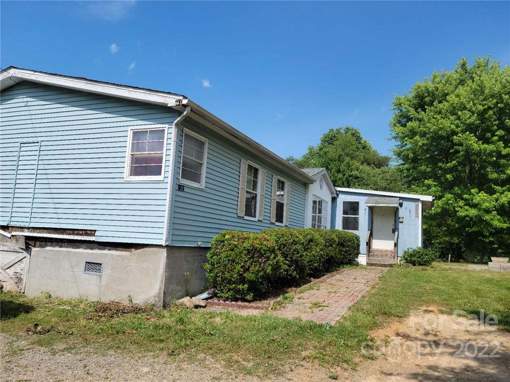 229 Doc Snyder Drive Swannanoa NC 28778
