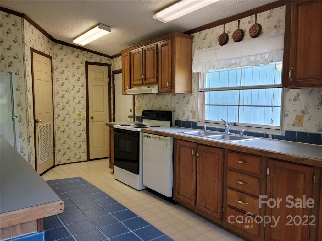 229 Doc Snyder Drive Swannanoa NC 28778