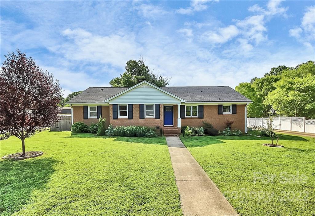 202 Franklin Street Pineville NC 28134