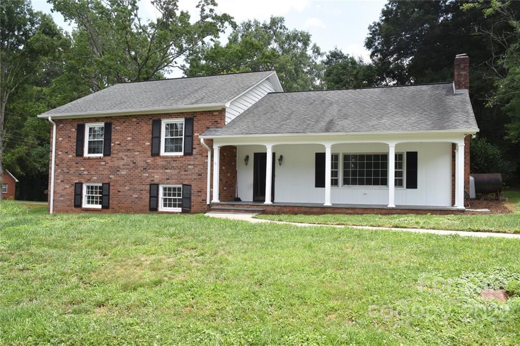 425 6th Street NW Taylorsville NC 28681