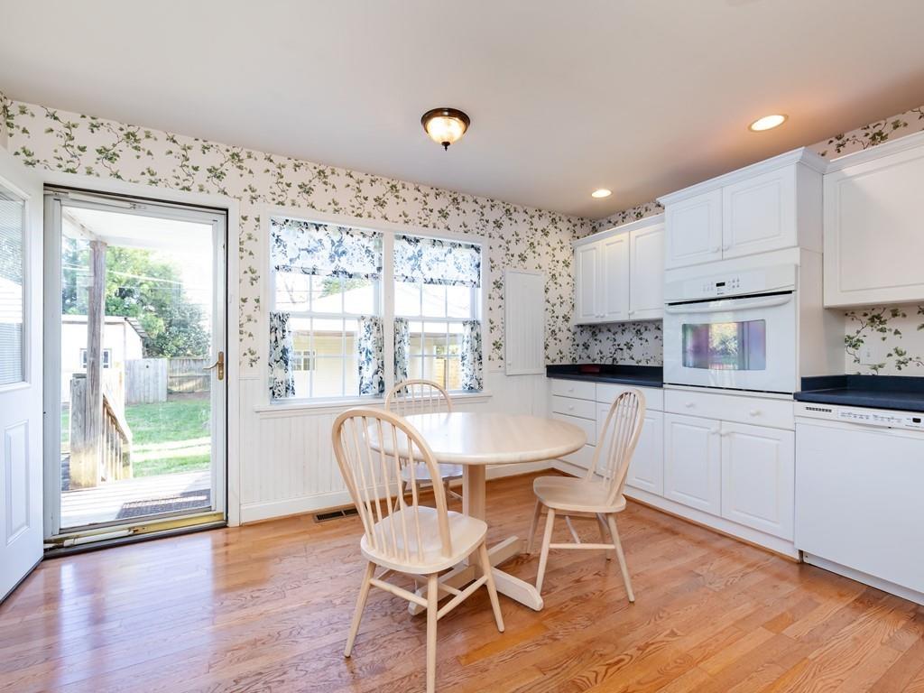 817 Sedgefield Road Charlotte NC 28209